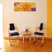 Wartebereich bei der Physiotherapie Brigant in Calw-Stammheim